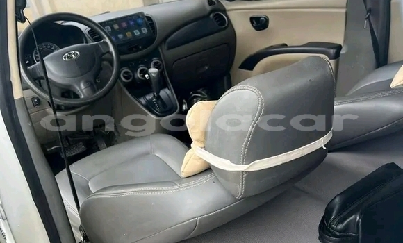 Buy Used Hyundai i10 White Car in Cuito in Province of Bié Buy Used Hyundai i10 White Car in Cuito in Province of Bié