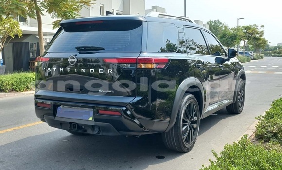 Buy Used Nissan Pathfinder Silver Car in Luanda in Luanda Province Buy Used Nissan Pathfinder Silver Car in Luanda in Luanda Province