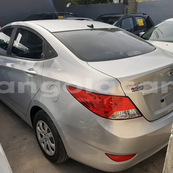 Big with watermark hyundai accent luanda province luanda 37864