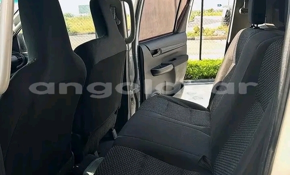 Acheter Occasion Voiture Toyota Hilux Blanc à Luanda, Province de Luanda Acheter Occasion Voiture Toyota Hilux Blanc à Luanda, Province de Luanda