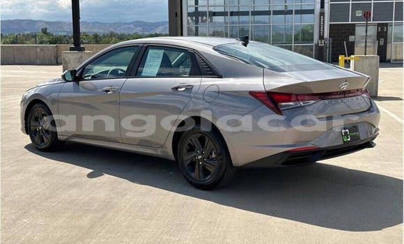 Comprar Usado Hyundai Elantra Outro Carro em Luanda em Luanda Province Comprar Usado Hyundai Elantra Outro Carro em Luanda em Luanda Province