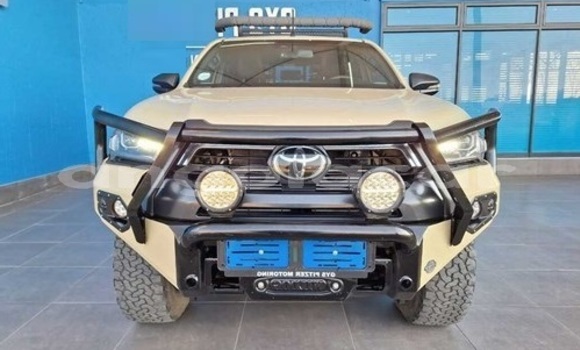 Buy Used Toyota Hilux Beige Car in Luanda in Luanda Province Buy Used Toyota Hilux Beige Car in Luanda in Luanda Province