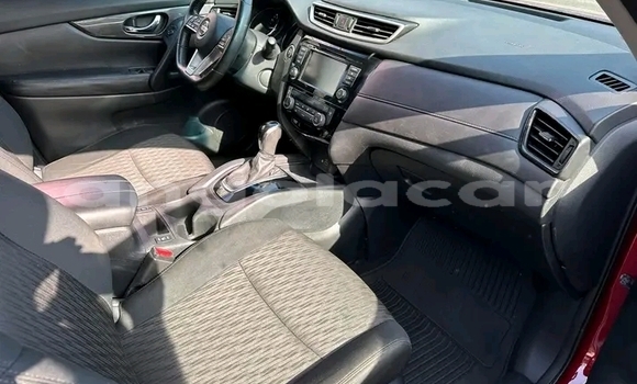Comprar Usado Nissan Rogue Vermelho Carro em Luanda em Luanda Province Comprar Usado Nissan Rogue Vermelho Carro em Luanda em Luanda Province
