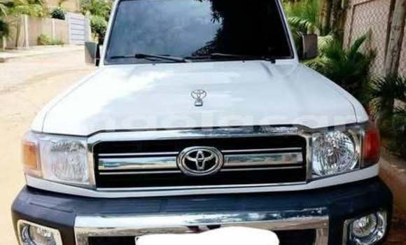 Buy Used Toyota Land Cruiser Prado Other Car in Luanda in Luanda Province Buy Used Toyota Land Cruiser Prado Other Car in Luanda in Luanda Province