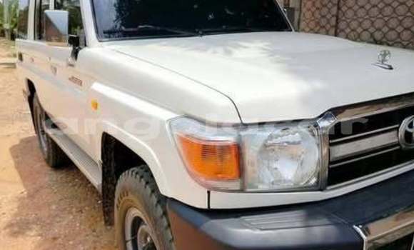 Buy Used Toyota Land Cruiser Prado Other Car in Luanda in Luanda Province Buy Used Toyota Land Cruiser Prado Other Car in Luanda in Luanda Province