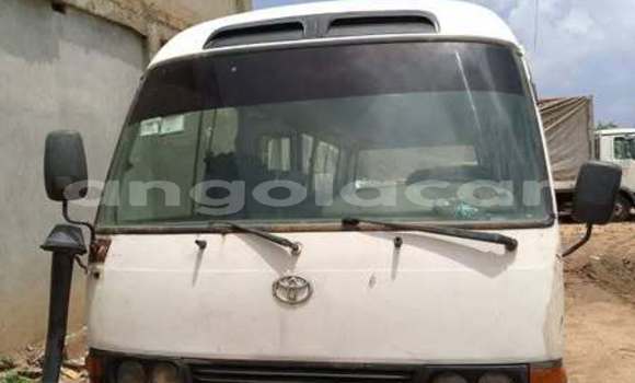 Comprar Usado Toyota Coaster Branco Carro em Luanda em Luanda Province