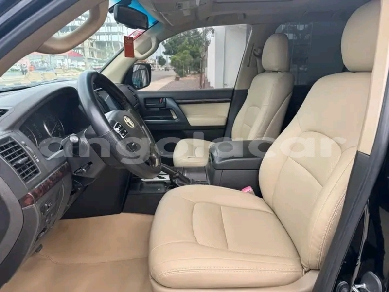 Big with watermark toyota land cruiser luanda province luanda 37924