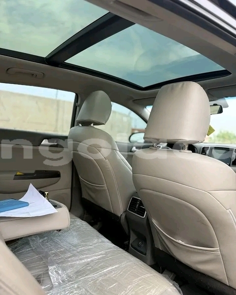 Big with watermark kia sportage luanda province luanda 37928