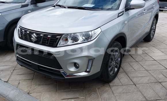Comprar Usado Suzuki Swift Prata Carro em Luanda em Luanda Province
