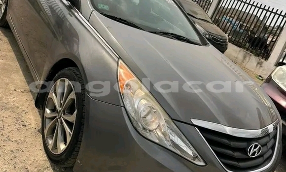 Comprar Usado Hyundai Sonata Outro Carro em Luanda em Luanda Province