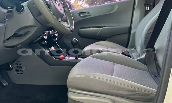 Comprar Usado Kia Morning Branco Carro em Catabola em Bie Comprar Usado Kia Morning Branco Carro em Catabola em Bie