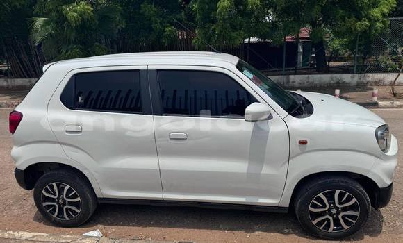 Acheter Occasion Voiture Suzuki SX4 Blanc à Camabatela, Uige Acheter Occasion Voiture Suzuki SX4 Blanc à Camabatela, Uige