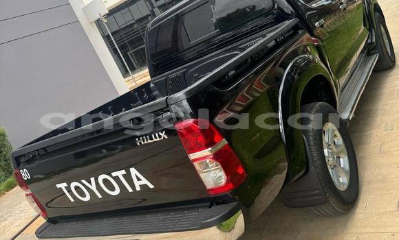 Comprar Usado Toyota Hilux Preto Carro em Camacupa em Bie Comprar Usado Toyota Hilux Preto Carro em Camacupa em Bie