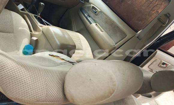 Acheter Occasion Voiture Toyota Hilux Noir à Camabatela, Uige Acheter Occasion Voiture Toyota Hilux Noir à Camabatela, Uige