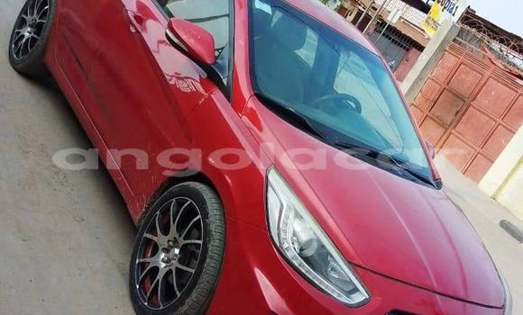 Acheter Occasion Voiture Hyundai Accent Rouge à Camabatela, Uige Acheter Occasion Voiture Hyundai Accent Rouge à Camabatela, Uige