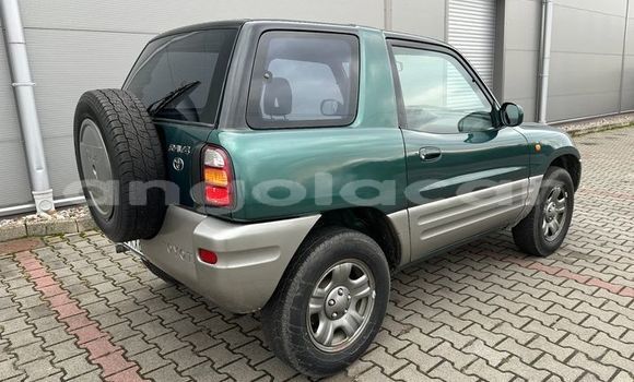 Buy Used Toyota RAV4 Green Car in Luanda in Luanda Province Buy Used Toyota RAV4 Green Car in Luanda in Luanda Province