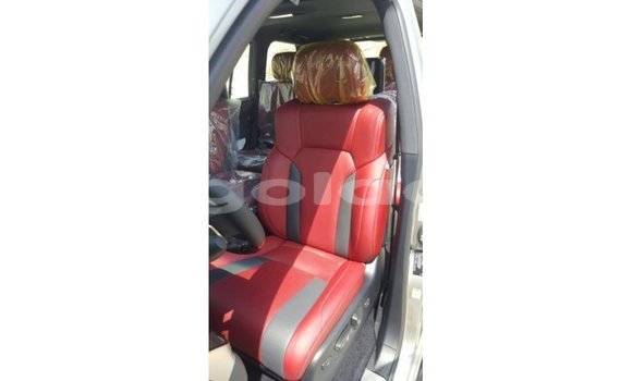 Comprar Importar Lexus LX Preto Carro em Import - Dubai em Bengo Province Comprar Importar Lexus LX Preto Carro em Import - Dubai em Bengo Province