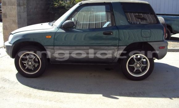 Buy Used Toyota RAV4 Green Car in Luanda in Luanda Province