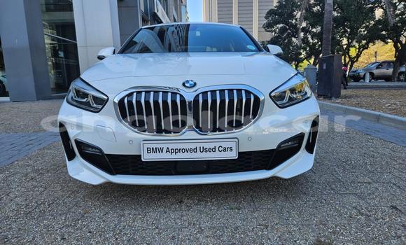 Buy Used BMW 1-Series White Car in Luanda in Luanda Province Buy Used BMW 1-Series White Car in Luanda in Luanda Province