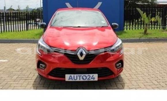 Buy Used Renault Clio Green Car in Luanda in Luanda Province Buy Used Renault Clio Green Car in Luanda in Luanda Province
