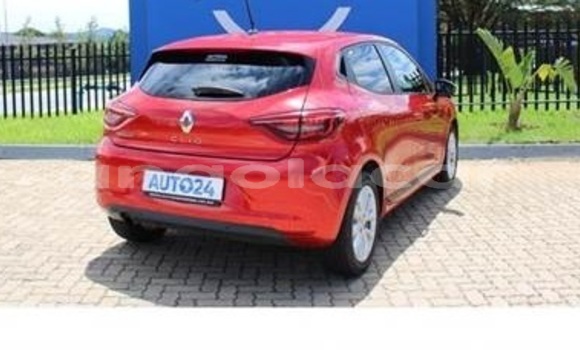 Buy Used Renault Clio Green Car in Luanda in Luanda Province Buy Used Renault Clio Green Car in Luanda in Luanda Province