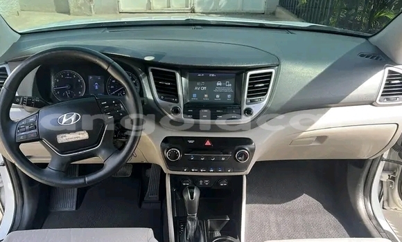Acheter Occasion Voiture Hyundai Tucson Blanc à Luanda, Province de Luanda Acheter Occasion Voiture Hyundai Tucson Blanc à Luanda, Province de Luanda