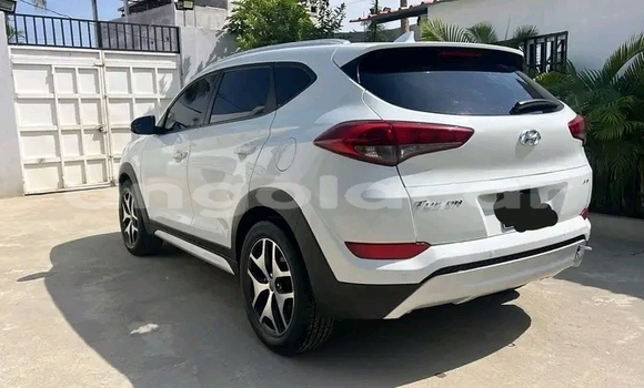 Acheter Occasion Voiture Hyundai Tucson Blanc à Luanda, Province de Luanda Acheter Occasion Voiture Hyundai Tucson Blanc à Luanda, Province de Luanda