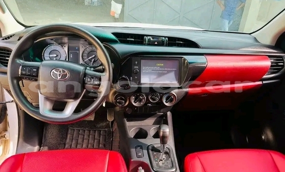 Buy Used Toyota Hilux White Car in Luanda in Luanda Province Buy Used Toyota Hilux White Car in Luanda in Luanda Province