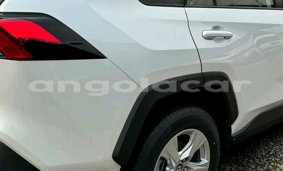 Comprar Usado Toyota RAV4 Branco Carro em Luanda em Luanda Province Comprar Usado Toyota RAV4 Branco Carro em Luanda em Luanda Province