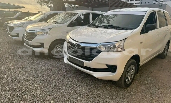 Acheter Occasion Voiture Toyota Avanza Blanc à Luanda, Province de Luanda Acheter Occasion Voiture Toyota Avanza Blanc à Luanda, Province de Luanda
