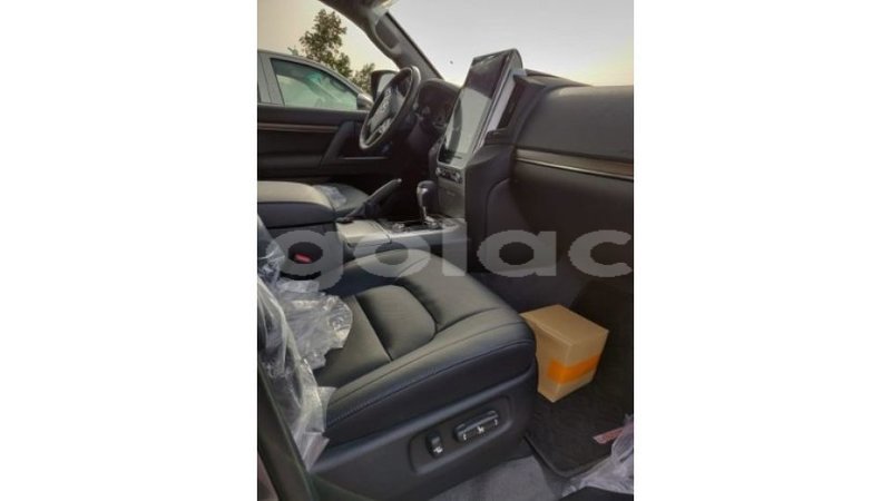 Big with watermark 20aa8bc6 d082 4cc0 b418 816bc6af2b6d