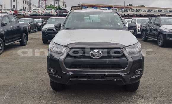 Buy Used Toyota Hilux Black Car in Luanda in Luanda Province Buy Used Toyota Hilux Black Car in Luanda in Luanda Province