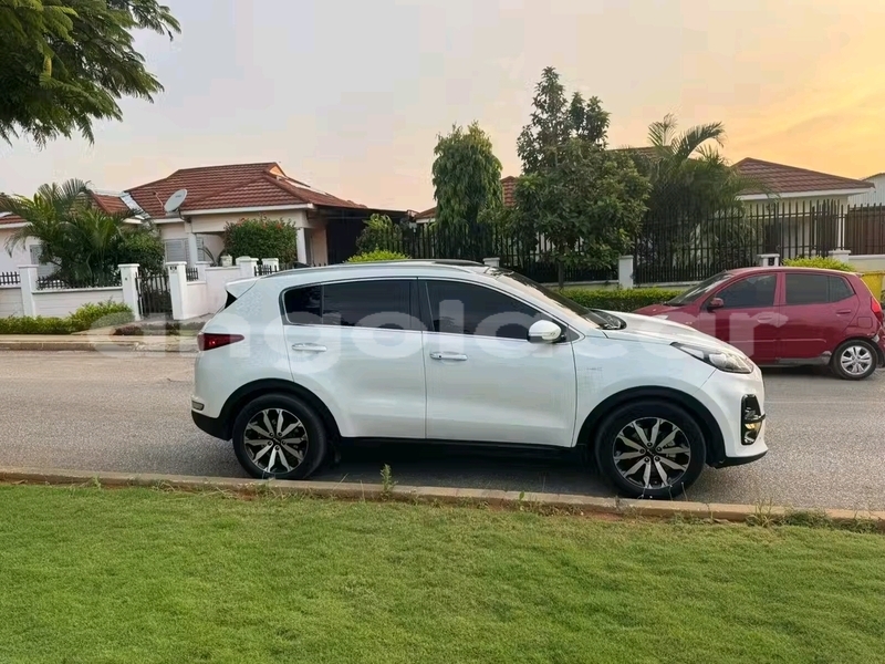 Big with watermark kia sportage luanda province luanda 38038