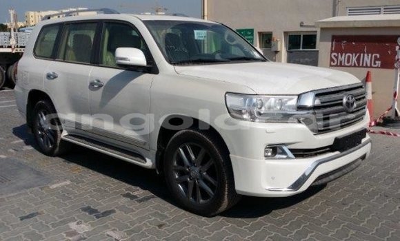 Buy Import Toyota Land Cruiser White Car in Import - Dubai in Bengo Province Buy Import Toyota Land Cruiser White Car in Import - Dubai in Bengo Province