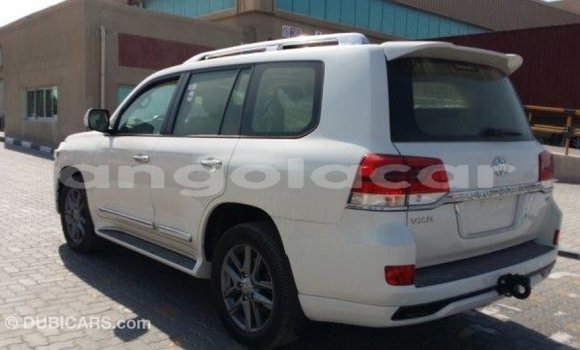 Buy Import Toyota Land Cruiser White Car in Import - Dubai in Bengo Province Buy Import Toyota Land Cruiser White Car in Import - Dubai in Bengo Province