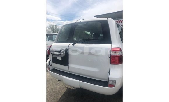 Buy Import Toyota Land Cruiser Black Car in Import - Dubai in Bengo Province Buy Import Toyota Land Cruiser Black Car in Import - Dubai in Bengo Province