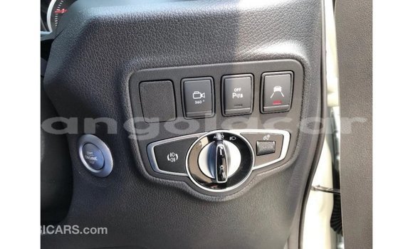 Comprar Importar Mercedes-Benz 250 Branco Carro em Import - Dubai em Bengo Province Comprar Importar Mercedes-Benz 250 Branco Carro em Import - Dubai em Bengo Province