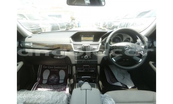 Comprar Importar Mercedes-Benz 250 Outro Carro em Import - Dubai em Bengo Province Comprar Importar Mercedes-Benz 250 Outro Carro em Import - Dubai em Bengo Province