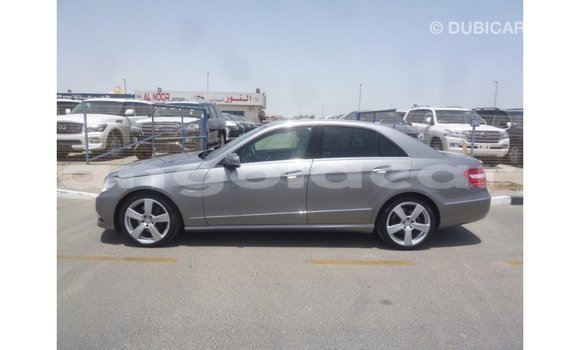 Comprar Importar Mercedes-Benz 250 Outro Carro em Import - Dubai em Bengo Province Comprar Importar Mercedes-Benz 250 Outro Carro em Import - Dubai em Bengo Province