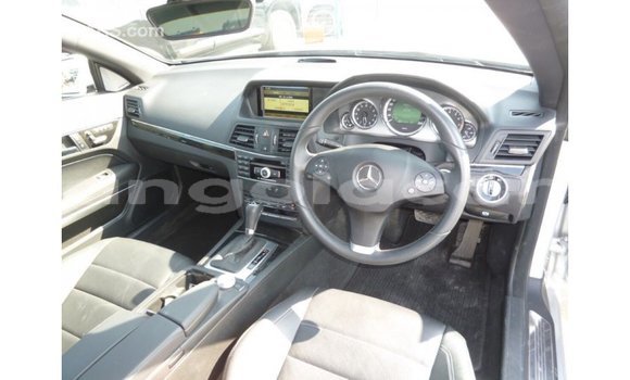 Comprar Importar Mercedes-Benz 250 Outro Carro em Import - Dubai em Bengo Province Comprar Importar Mercedes-Benz 250 Outro Carro em Import - Dubai em Bengo Province