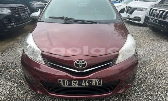 Acheter Occasion Voiture Toyota Yaris Rouge à Luanda, Province de Luanda Acheter Occasion Voiture Toyota Yaris Rouge à Luanda, Province de Luanda