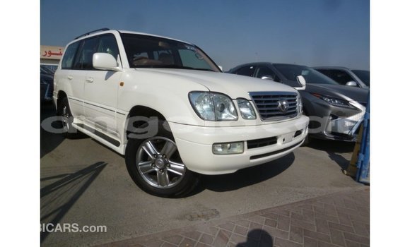 Comprar Importar Toyota Land Cruiser Branco Carro em Import - Dubai em Bengo Province Comprar Importar Toyota Land Cruiser Branco Carro em Import - Dubai em Bengo Province