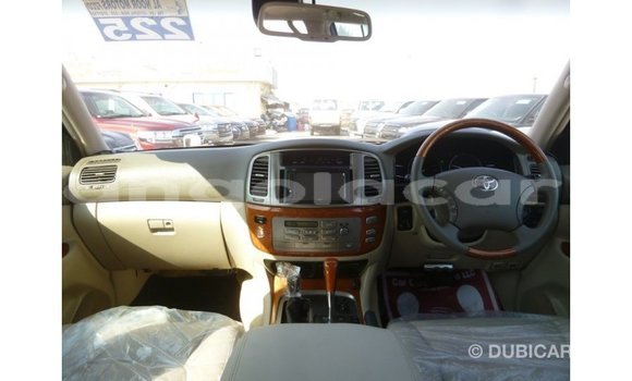 Comprar Importar Toyota Land Cruiser Branco Carro em Import - Dubai em Bengo Province Comprar Importar Toyota Land Cruiser Branco Carro em Import - Dubai em Bengo Province