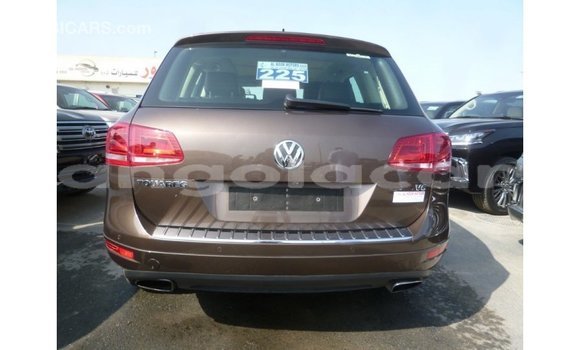 Acheter Import Voiture Volkswagen Touareg Marron à Import - Dubai, Province de Bengo Acheter Import Voiture Volkswagen Touareg Marron à Import - Dubai, Province de Bengo