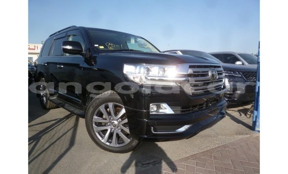 Acheter Import Voiture Toyota Land Cruiser Noir à Import - Dubai, Province de Bengo Acheter Import Voiture Toyota Land Cruiser Noir à Import - Dubai, Province de Bengo