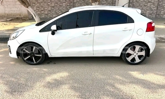 Acheter Occasion Voiture Kia rio Blanc à Camabatela, Uige Acheter Occasion Voiture Kia rio Blanc à Camabatela, Uige