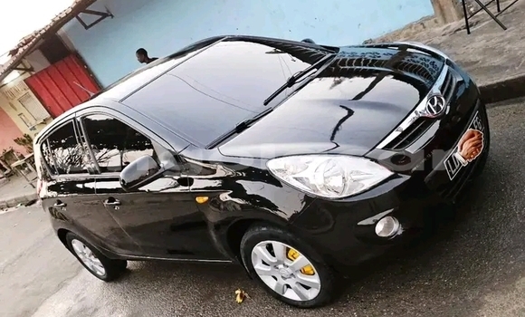 Comprar Usado Hyundai H200 Preto Carro em Cazaje em Moxico Comprar Usado Hyundai H200 Preto Carro em Cazaje em Moxico