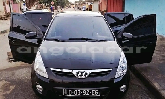 Comprar Usado Hyundai H200 Preto Carro em Cazaje em Moxico Comprar Usado Hyundai H200 Preto Carro em Cazaje em Moxico