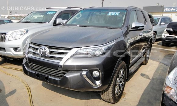 Comprar Importar Toyota Fortuner Outro Carro em Import - Dubai em Bengo Province Comprar Importar Toyota Fortuner Outro Carro em Import - Dubai em Bengo Province