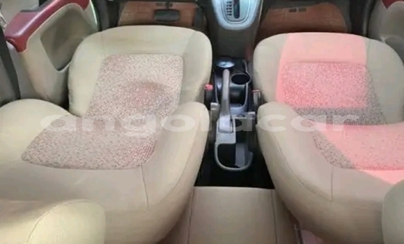 Comprar Usado Hyundai i10 Vermelho Carro em Huambo em Huambo Comprar Usado Hyundai i10 Vermelho Carro em Huambo em Huambo